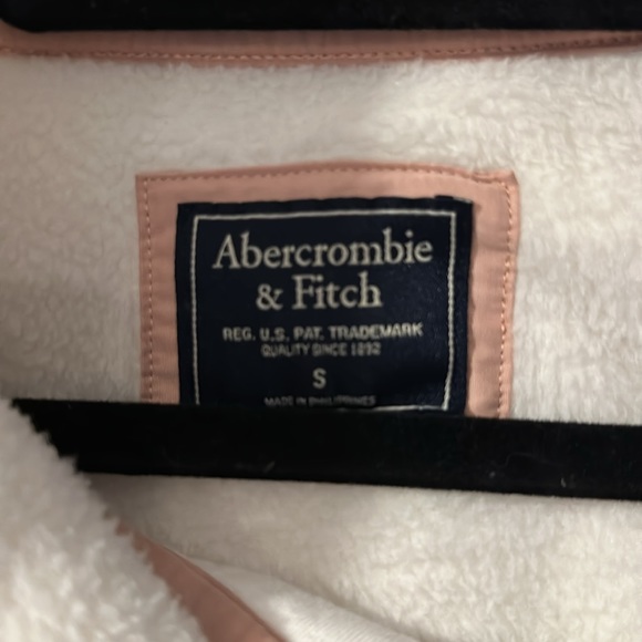 Abercrombie & Fitch Asymmetrical Snap-up fleece size small - Picture 2 of 4